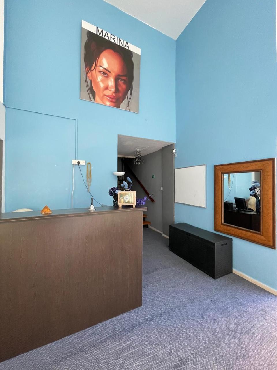 Premium Hostel Marina Paphos 外观 照片