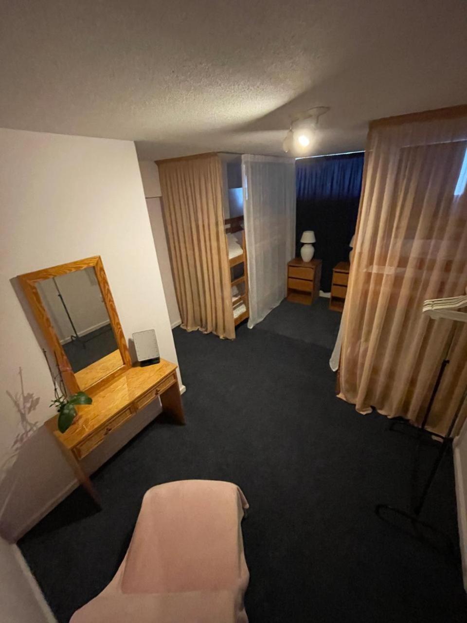 Premium Hostel Marina Paphos 外观 照片