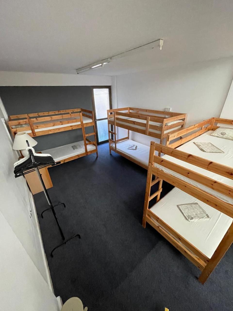 Premium Hostel Marina Paphos 外观 照片