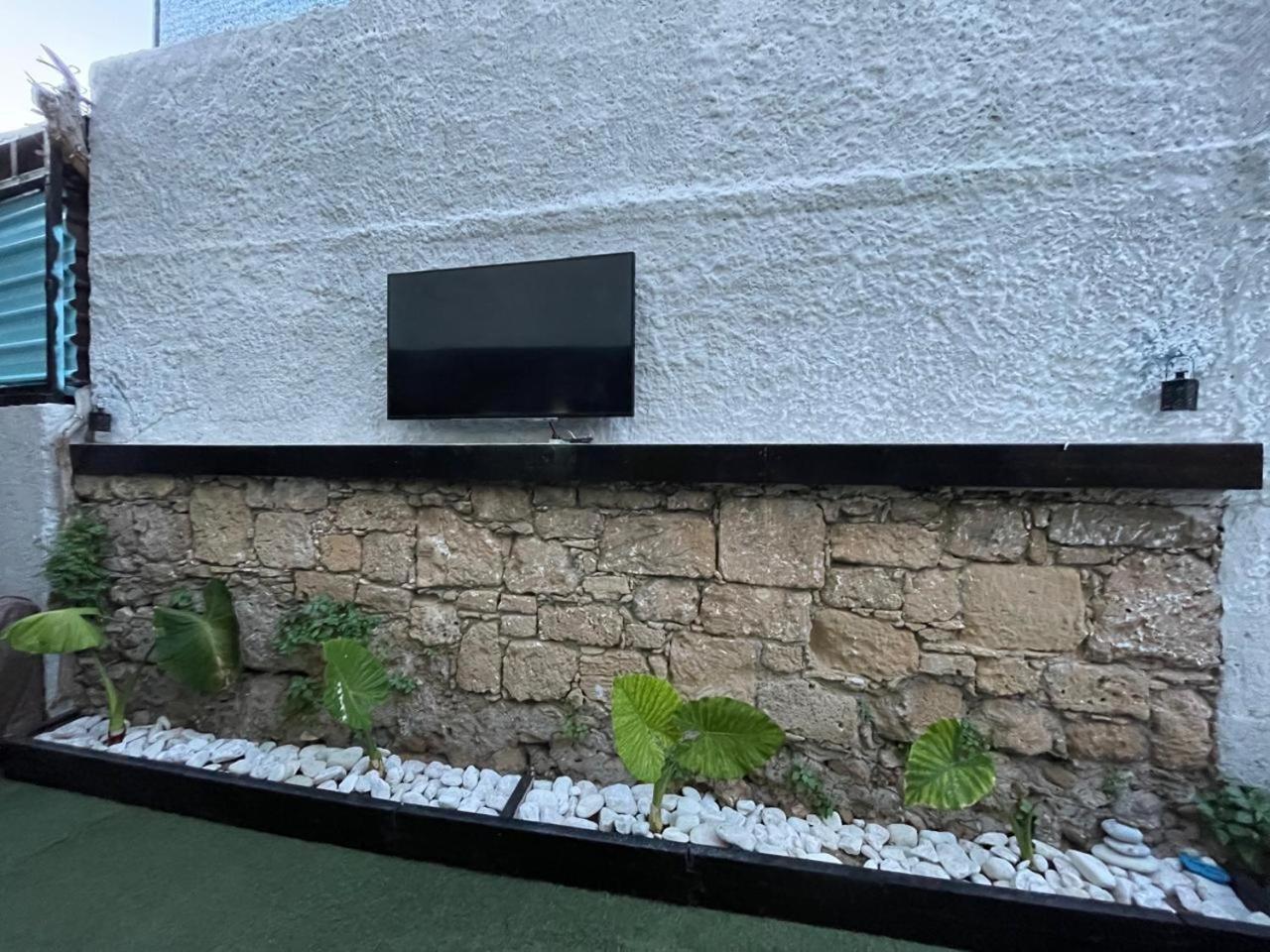 Premium Hostel Marina Paphos 外观 照片